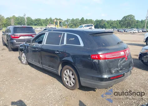 2014 Lincoln Mkt Livery z USA, uszkodzony, nr VIN 2LMHJ5NK2EBL58715